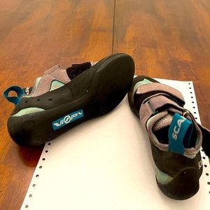 Scarpa Origin Rock Climbing Shoes Maldive-Black Men 5.5 & Women 6.5